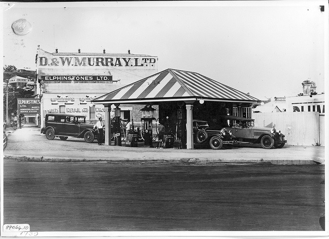 Antiguas estructuras gasolineras. Foto tomada de Flickr, cortesía de Townsville Museum and Historical Society Inc 