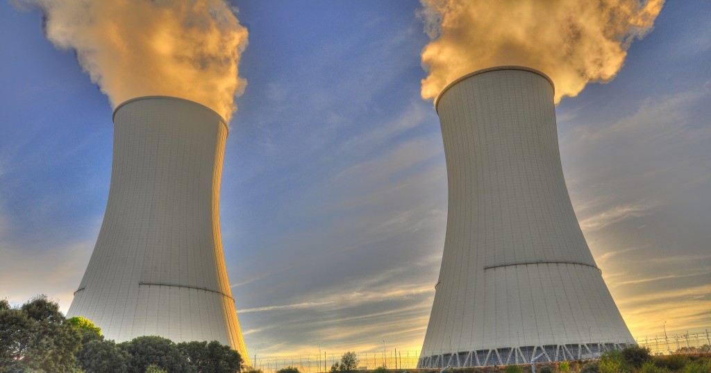 Central nuclear; en Flickr.