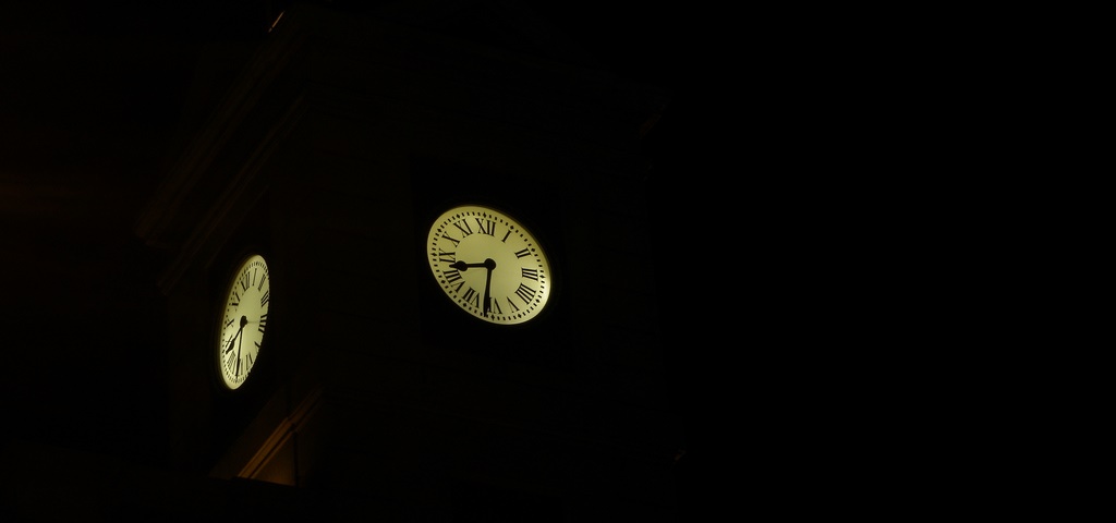 Con el reloj en el punto de mira; foto en Flickr.
