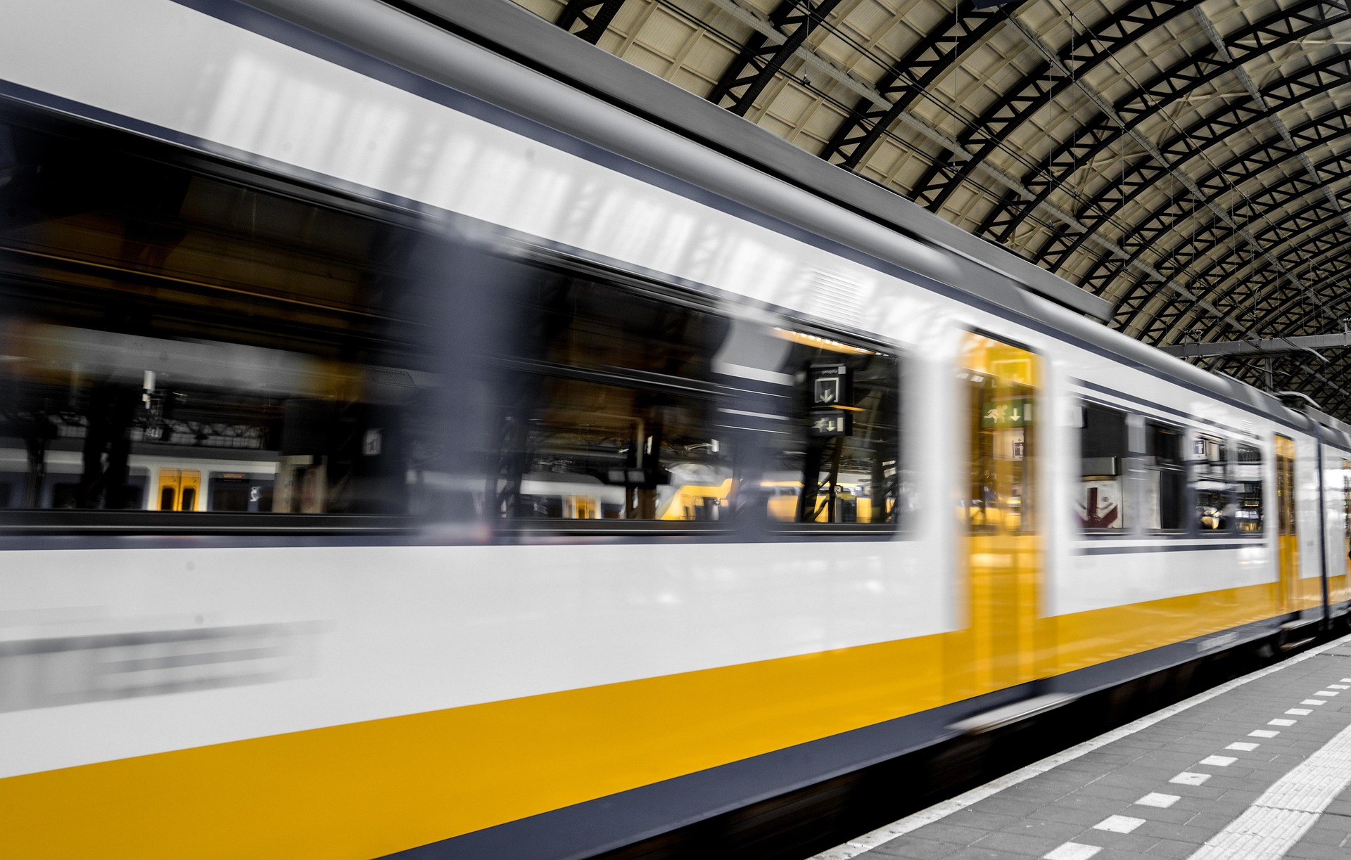 Tren en marcha